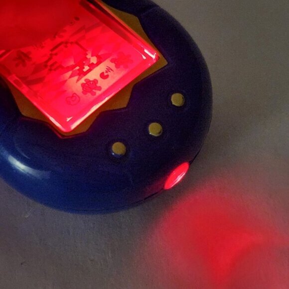 Vintage 1997 Tamagotchi Keychain Toy Lot McDonald's Happy Meal Toys - Picture 5 of 9